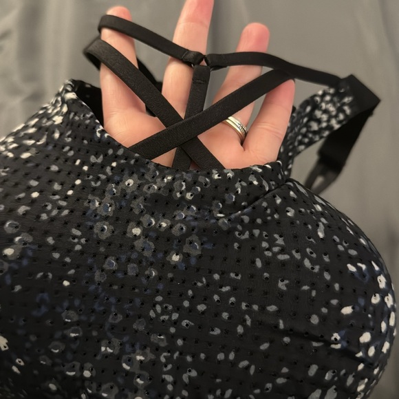 Victoria Secret Sports Bra - Picture 3 of 4